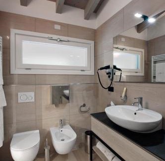 Maslianico Apartamento | Residence Caffè Maya