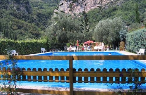 Riva del Garda Apartamento | Residence Cascata Varone