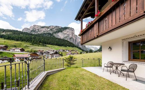 Selva di Val Gardena Apartamento | Residence Cesa Rives