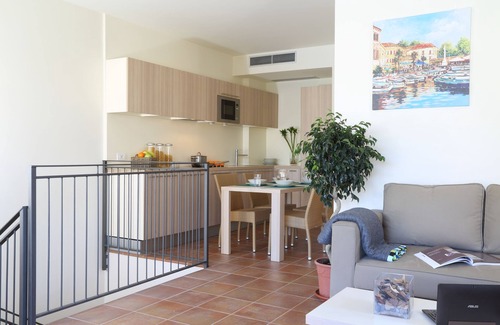 Garda Apartamento | Residence Corte Leonardo
