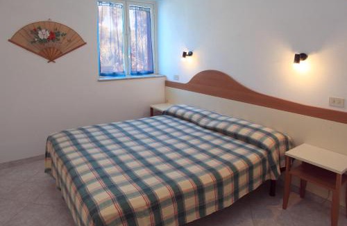 Ricadi Apartamento | Residence Esmeraldo