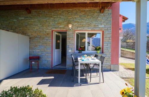 Colico Piano Apartamento | Residence Girasole Casa Rossa B