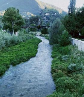 Cerreto di Spoleto Casa | Residence il giardino sul fiume Nera