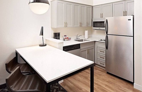 Tysons Hotel | Residence Inn by Marriott Tysons