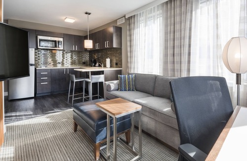 Downtown Jersey City Hotel | Residence Inn by Marriott Jersey City