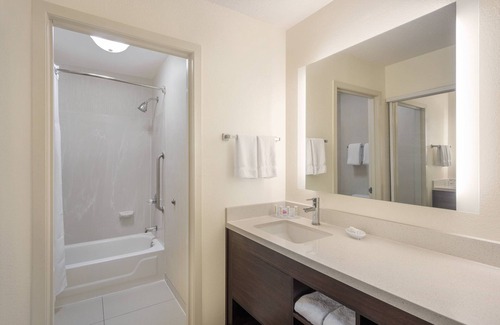 Wayne Hotel | Residence Inn by Marriott Indianapolis Airport