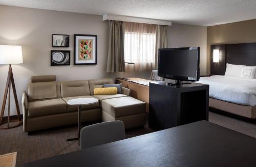 Glenwood Grove - North Iris Hotel | Residence Inn by Marriott Boulder