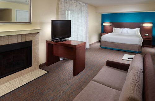 Merry Oaks Hotel | Residence Inn by Marriott Nashville Airport