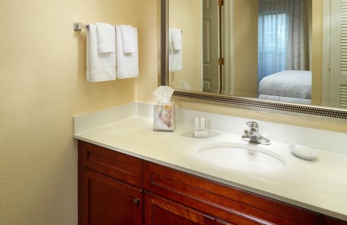 Merry Oaks Hotel | Residence Inn by Marriott Nashville Airport