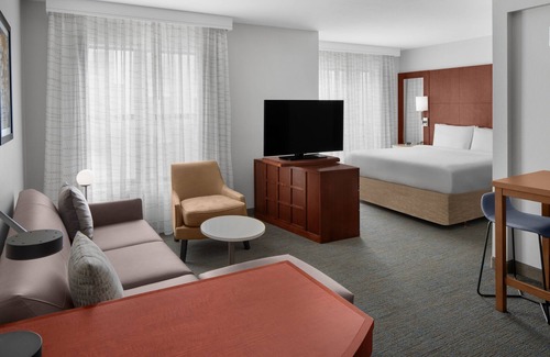 Downtown Burbank Hotel | Residence Inn by Marriott Los Angeles Burbank Downtown