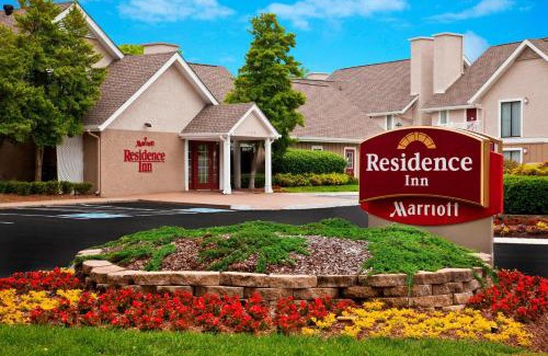Merry Oaks Hotel | Residence Inn by Marriott Nashville Airport
