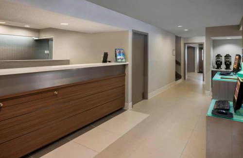 Merry Oaks Hotel | Residence Inn by Marriott Nashville Airport