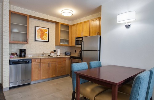 Bedford Park Hotel | Residence Inn Marriott Chicago Midway