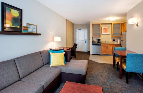 Bedford Park Hotel | Residence Inn Marriott Chicago Midway
