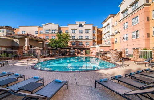 Glendale Sports and Entertainment District Hotel | Residence Inn Phoenix Glendale Sports & Entertainment District