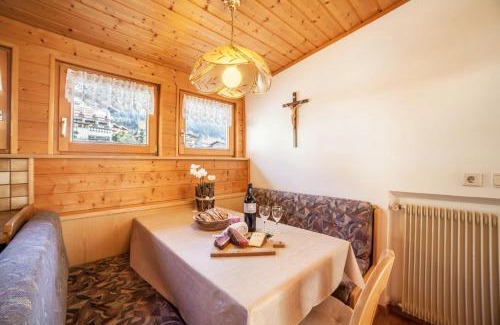 San Leonardo in Passiria Apartamento | Residence Pichler Apartment 4