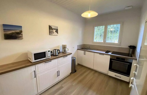 Soulac-sur-Mer Villa | Residence La Grande Combe - 149 - Elegant tastefully renovated house and green park