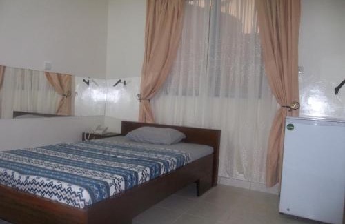 Ouagadougou Cama Y Desayuno | Residence Le Cailcedrat