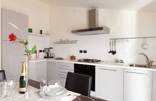Cavaion Veronese Casa | Residence le Torri - M* - Elegant two-room apartment Lake Garda Bardolino