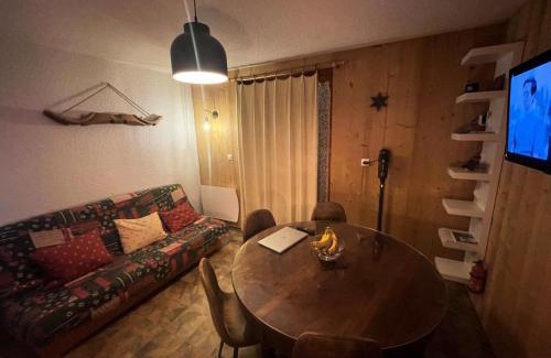 Valloire Apartamento | Residence Les Choseaux - 2 pièces cabine 4 personnes exposé Sud MAE-5764