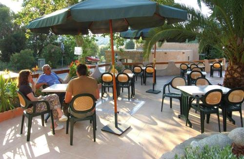 Tiuccia Apartamento | Residence Les Dauphins in Tiuccia with balcony