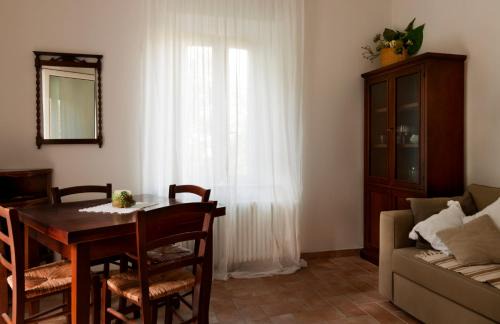 San Baronto Apartamento | Residence Montefiore