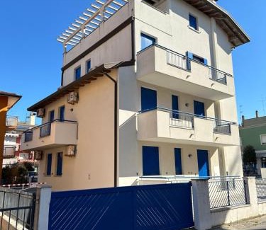 Old Town Apartamento | RESIDENCE STEFANIA ATTICI SU 2 LIVELLI - AGENZIA COCAL