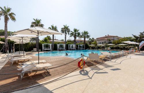 Calambrone Apartamento | Residence sul mare all'interno del parco naturale con piscina