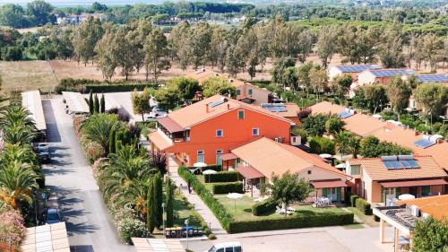 Vada Apartamento | Residence with swimming pool in Mazzanta just 600 meters from the beach