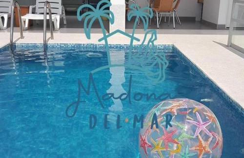 Los Pinos Apartamento | Residencia Madona del Mar - Casa Frente al Mar con Piscina