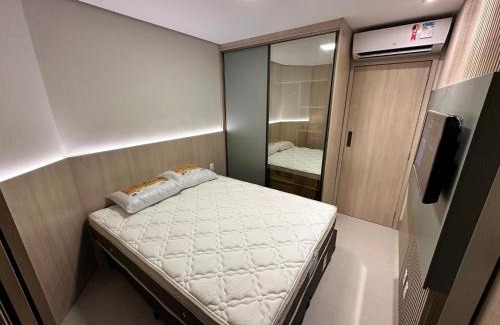 Pompeia Apartamento | Residencial Estanconfor com Vista Mar 2 AC e garagem
