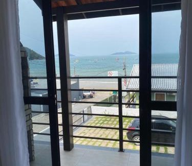 Pantano do Sul Apartamento | Residencial Mariano 2 - Vista para praia e Mar