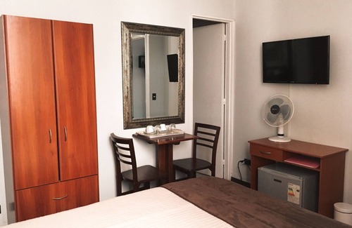 Las Rejas Hotel | Residencial Universitaria