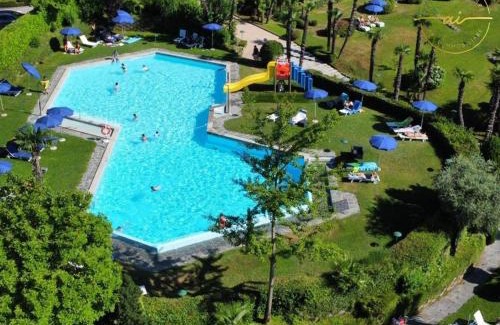 Bissone Apartamento | Residenz am Luganersee mit Pool