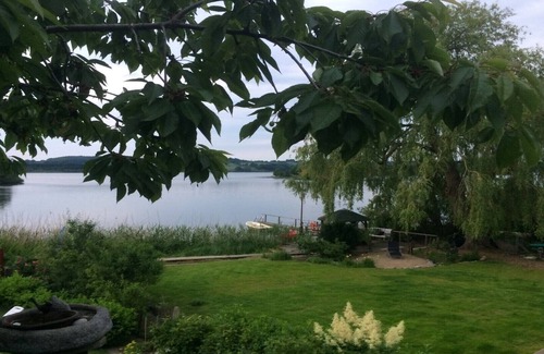 Ploen Apartamento | Residencia en Lake Trammer con 🚣 para 4-5 personas