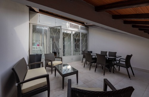 Castiglion Fiorentino Apartamento | Residenza di Lucia in city center with private terrace
