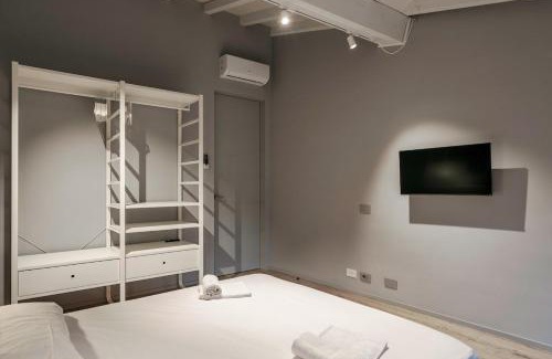Brescia Antica Apartamento | Residenza 56 - Brescia City - by HOST4U