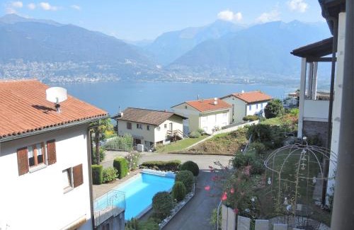 Piazzogna Apartamento | Residenza al Castagno Duplex by Fewotessin