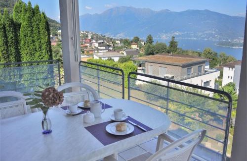Piazzogna Apartamento | Residenza al Castagno Duplex by Fewotessin