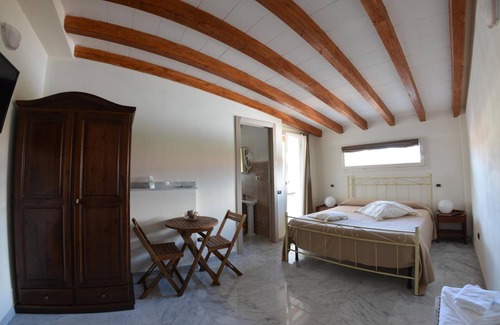 Marina di Carrara Cama Y Desayuno | Residenza Marina B&B