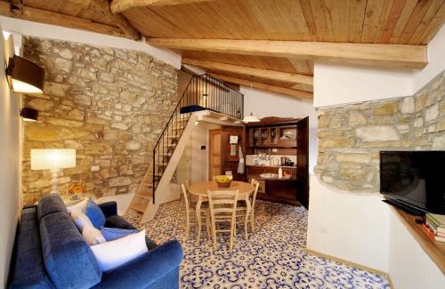 Castellabate Historic Centre Apartamento | Residenza Matarazzo e Le Sue Soffitte