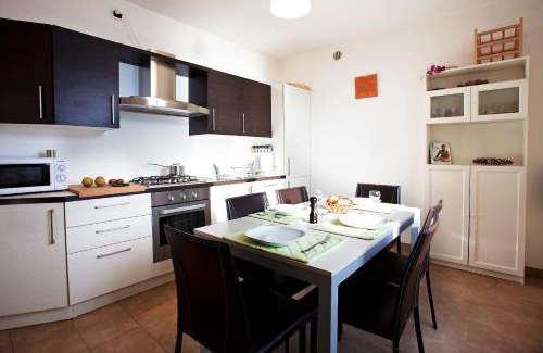 Santa Maria - Rezzonico Apartamento | Residenza Romina sleeps 8 with pool- by Italian Apartments