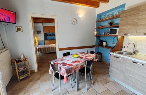 Pallanza Apartamento | Residenza Silvana Apt A Cielo on the ground floor with parking