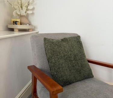Blyth Casa | ResiLets - Stanley House - Large, Modern 3 Bed - NEW!