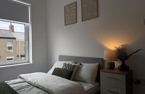 Blyth Casa | ResiLets - Stanley House - Large, Modern 3 Bed - NEW!