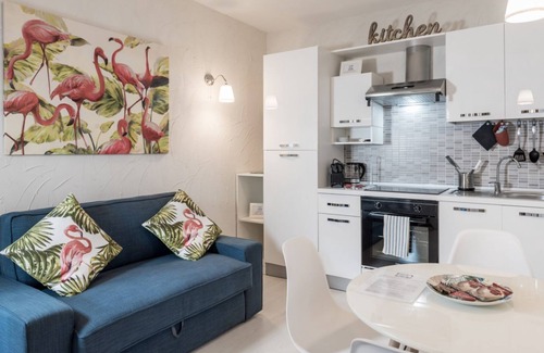 Porto Sant'Elpidio Apartamento | Resilience Tropical Apartment&Room (App. Flamingo)
