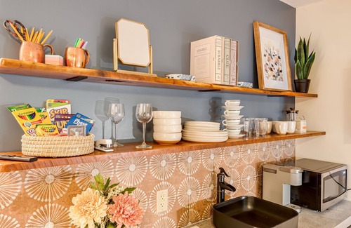 Saluda Cabaña | Resilience Road Cottage: Walk to Downtown Saluda, Close to Hiking & Activities!