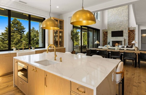 Bozeman Casa | Resolute Ridge: Peak Lodge