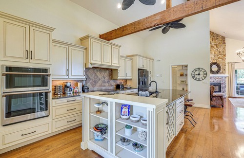 Camdenton Casa | Resort Amenities & Lake Access: Camdenton Retreat