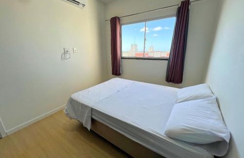 Aruanda Apartamento | Resort Aruana com 2qts, ar, piscina e muito verde